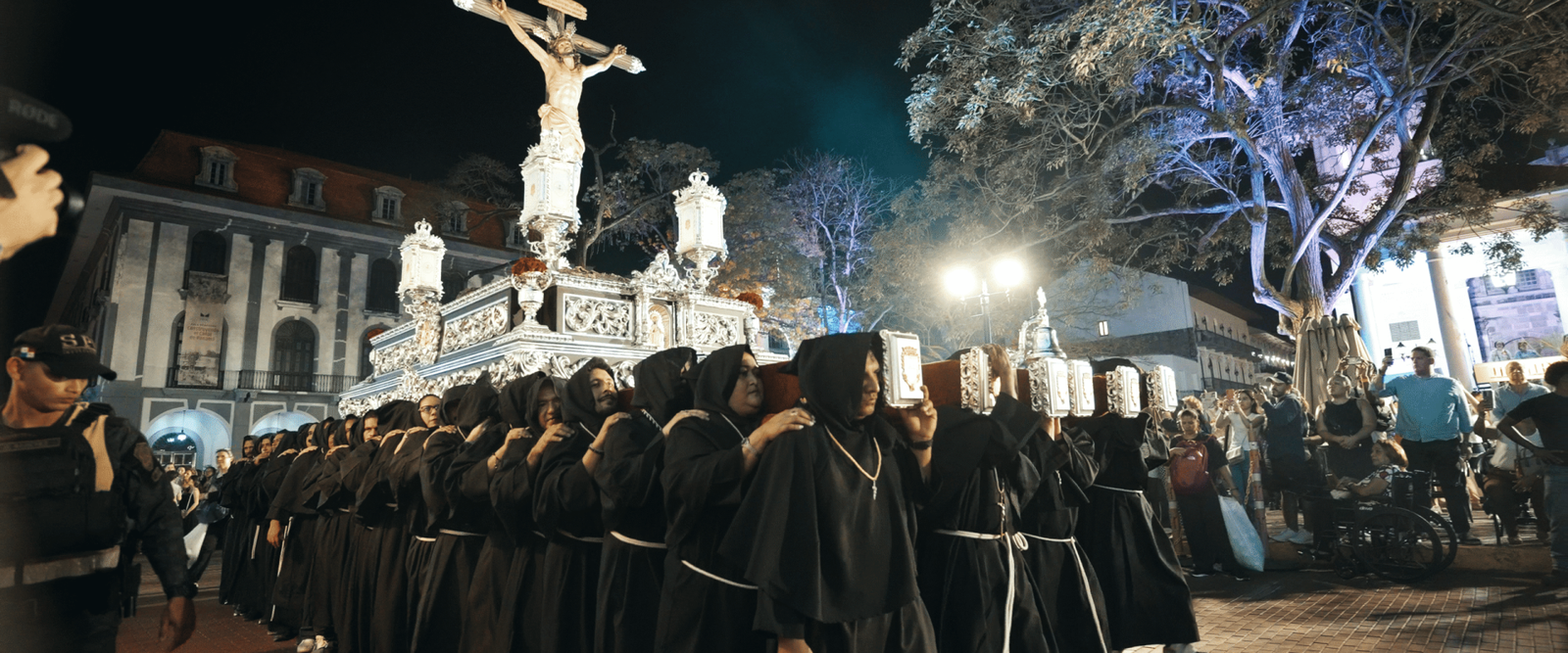 Viernes de Dolores.00_36_24_05.Imagen fija031